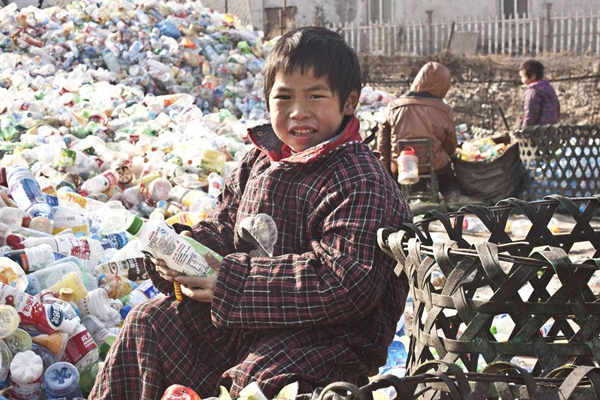 醫(yī)療廢品重制成快遞袋流回市場(chǎng)！物流包裝污染超乎想象